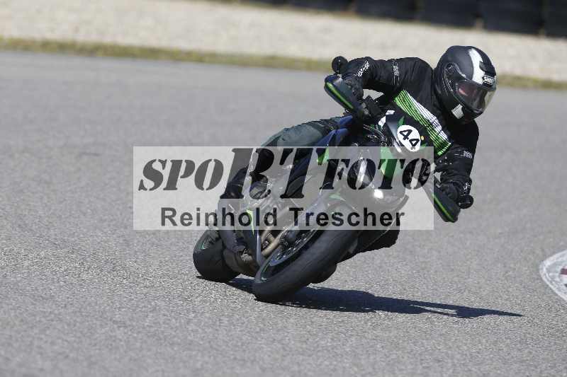 /01 02.04.2026 MAZ ADR/Gruppe gelb Gruppe gruen/44